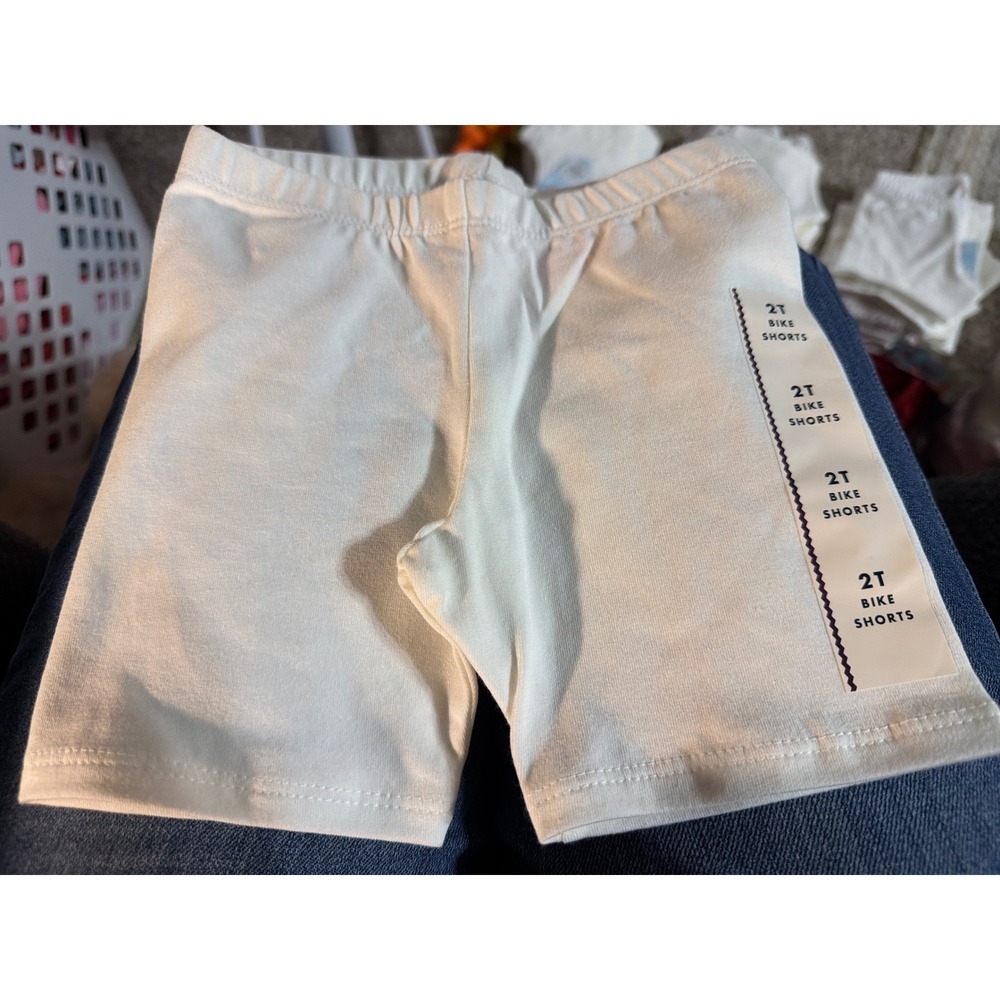 Cat & Jack Toddler Girls White Bike Shorts Size 2T Cotton Blend Jersey